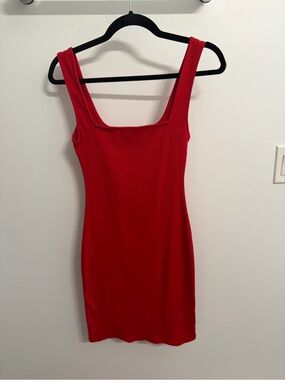 Classic Red Sleeveless Scoop Neck Dress